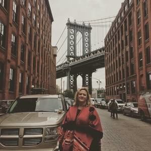 Meet your Posher, Carey